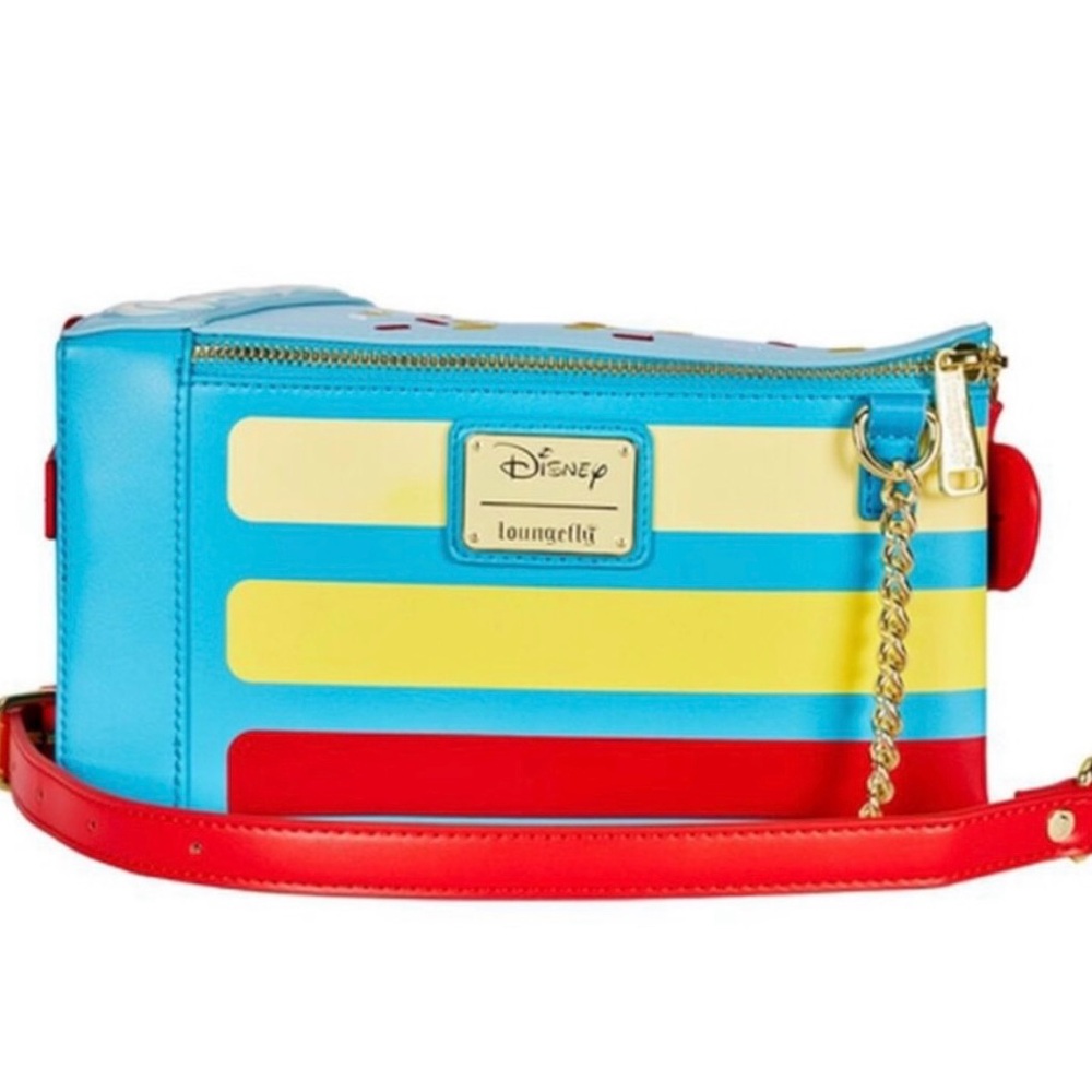 Loungefly Crossbody Bag - Snow White
Official Disney Licensed product.